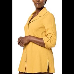 WynneCollection Women's Textured Crinkle Button-Down Shirt Saffron - Regular